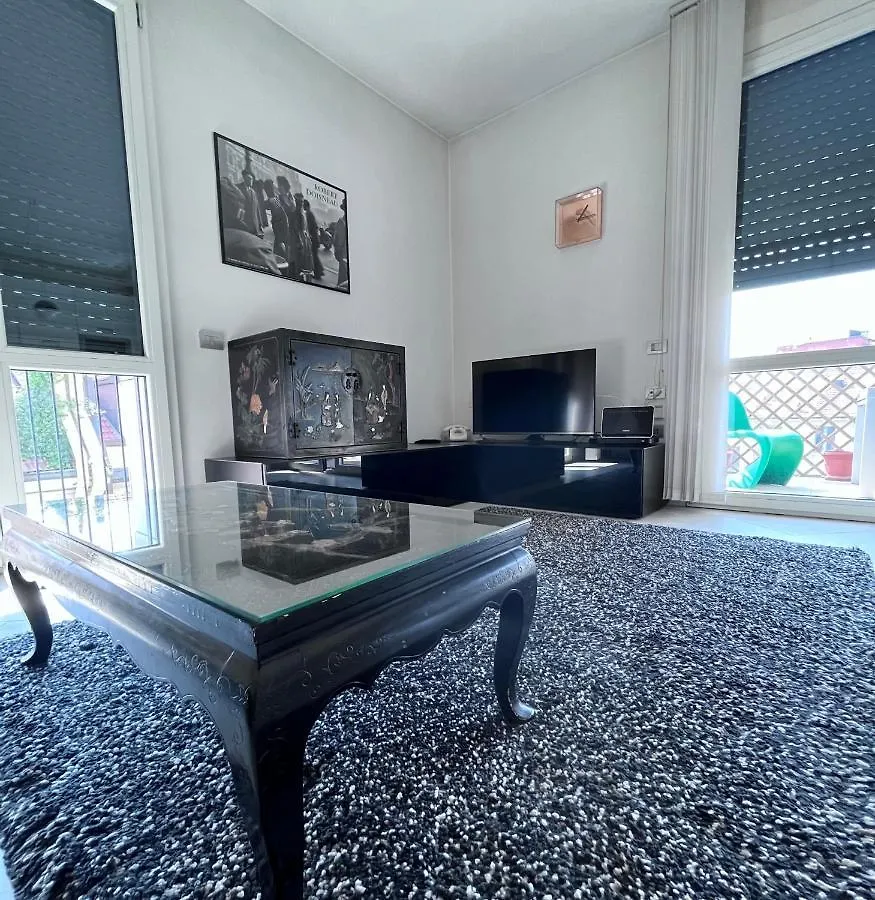 公寓 Villa Fenix Milano